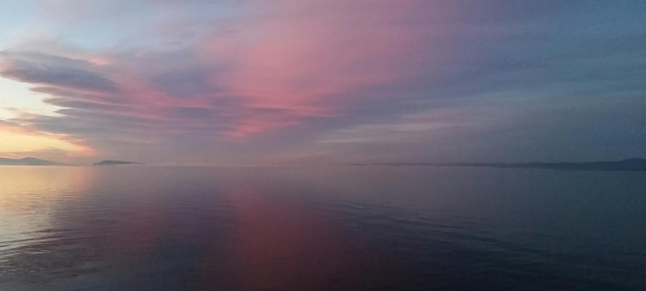 Sand Pebbles Inn Qualicum Beach Dış mekan fotoğraf