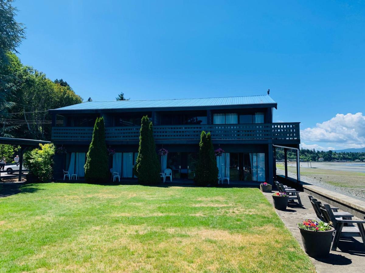 Sand Pebbles Inn Qualicum Beach Dış mekan fotoğraf