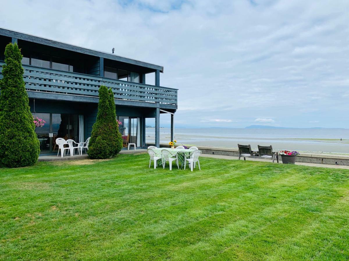 Sand Pebbles Inn Qualicum Beach Dış mekan fotoğraf